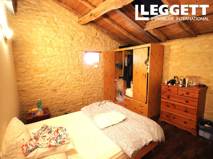 Image No.6-4 Bed House for sale