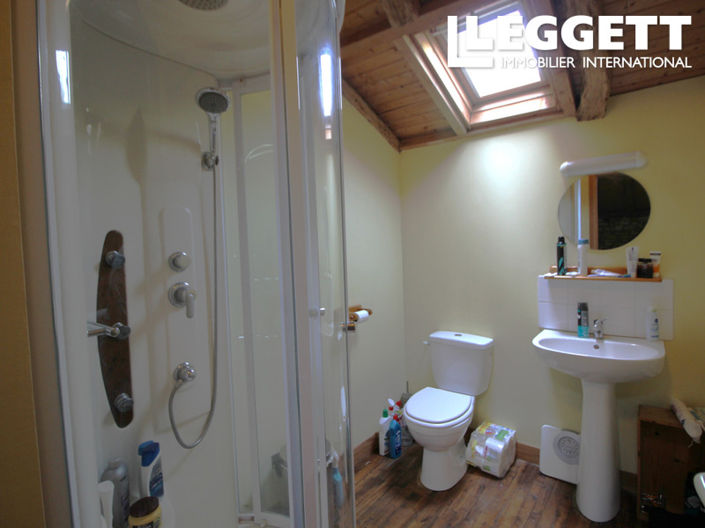 Image No.7-4 Bed House for sale