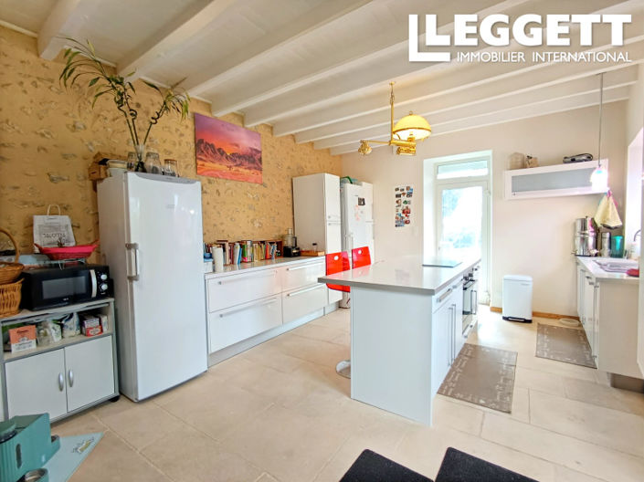 Image No.6-4 Bed House for sale