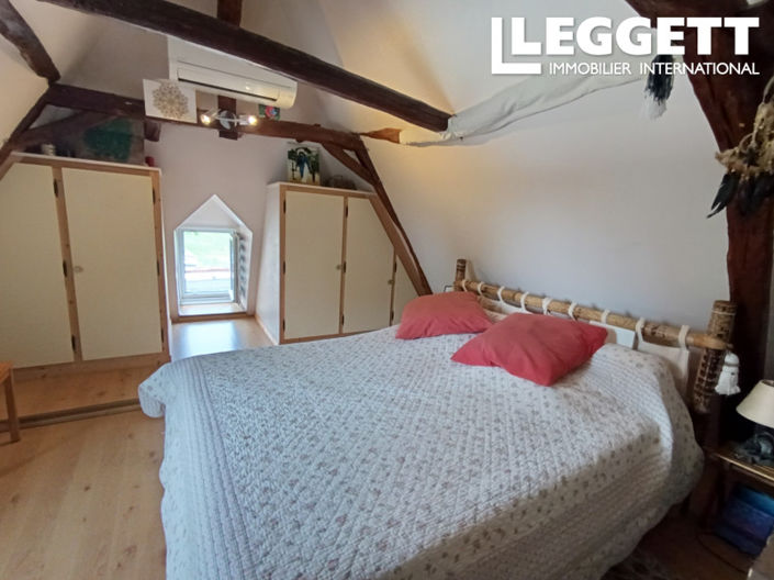 Image No.8-4 Bed House for sale