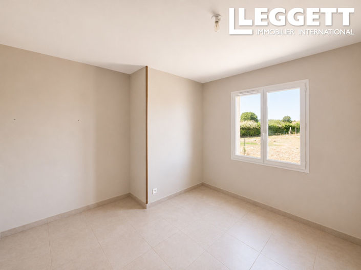 Image No.7-3 Bed House for sale