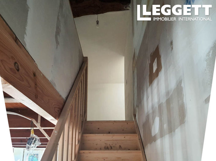 Image No.10-4 Bed House for sale