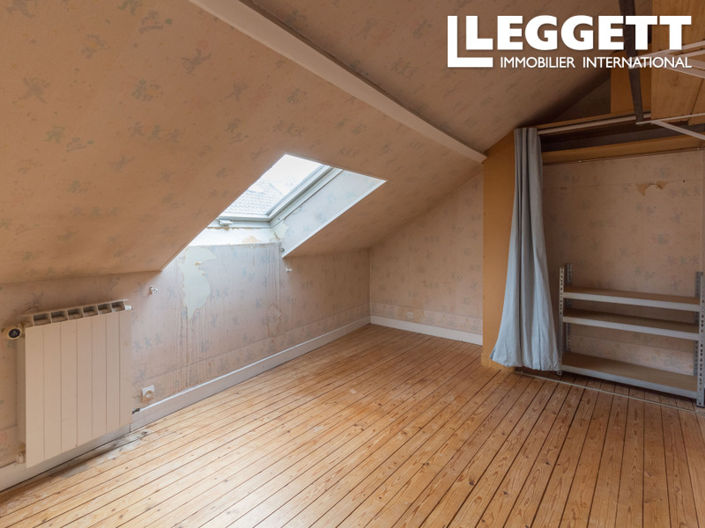 Image No.8-5 Bed House for sale