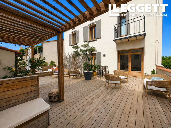 Image No.3-11 Bed Commercial for sale