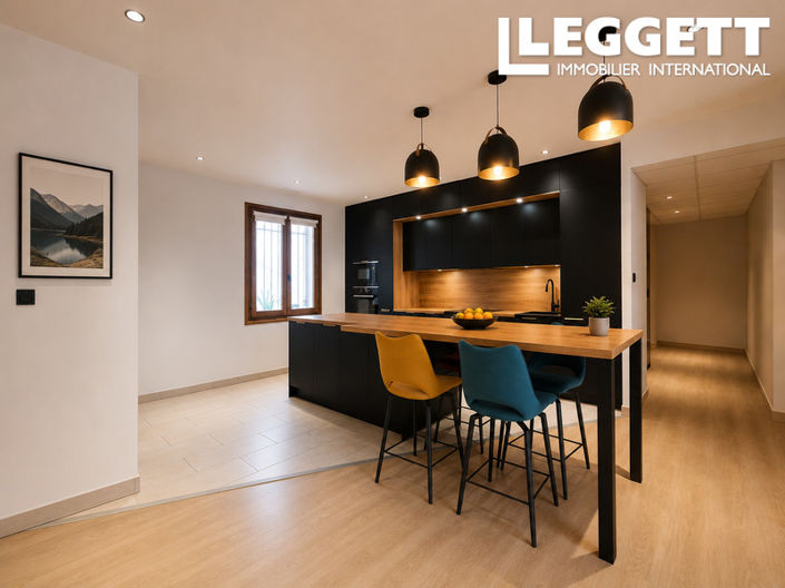 Image No.9-11 Bed Commercial for sale