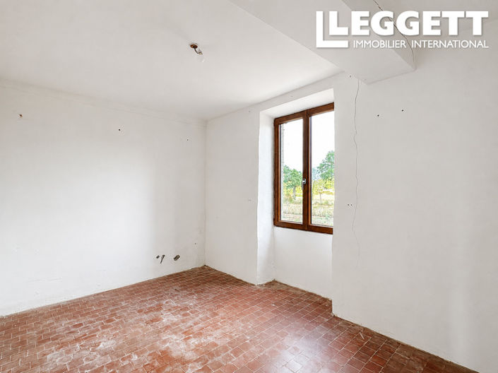 Image No.6-1 Bed House for sale