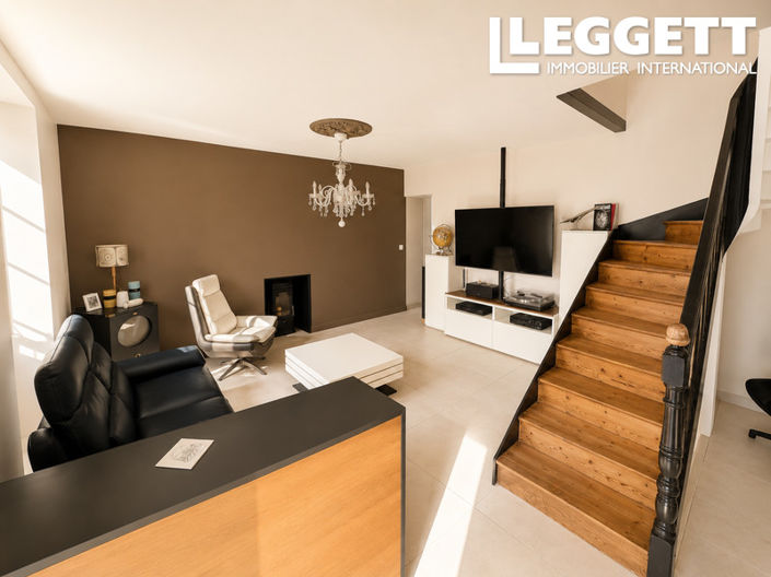Image No.7-9 Bed House for sale