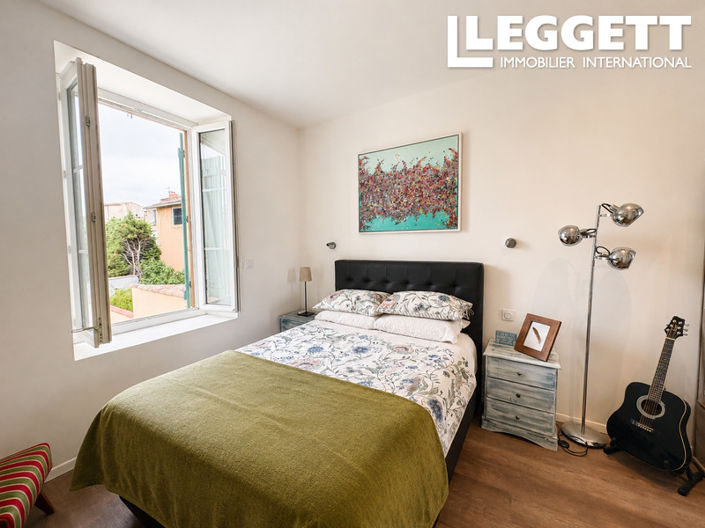 Image No.7-4 Bed House for sale