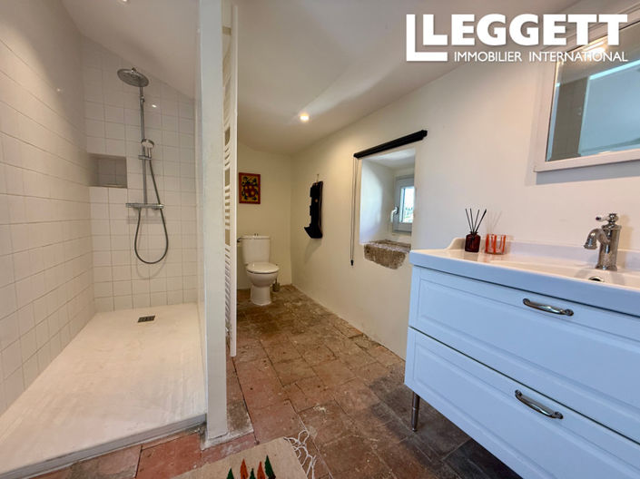 Image No.9-2 Bed House for sale