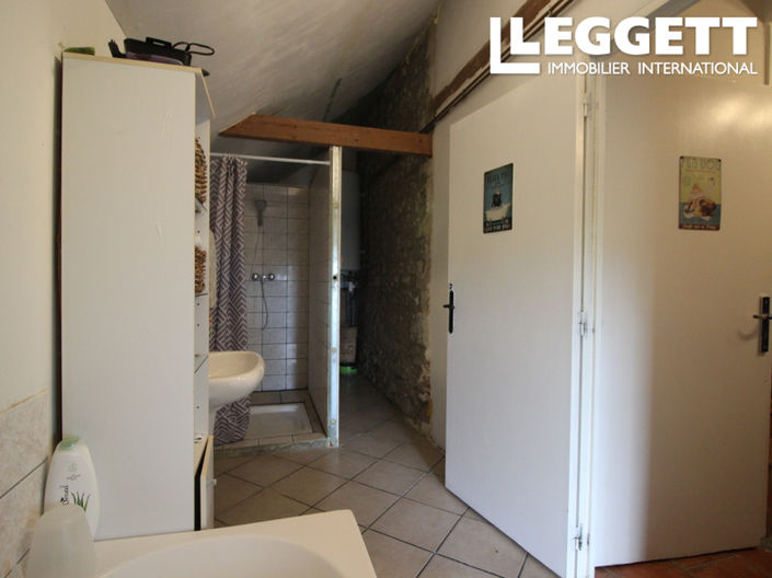 Image No.10-1 Bed House for sale