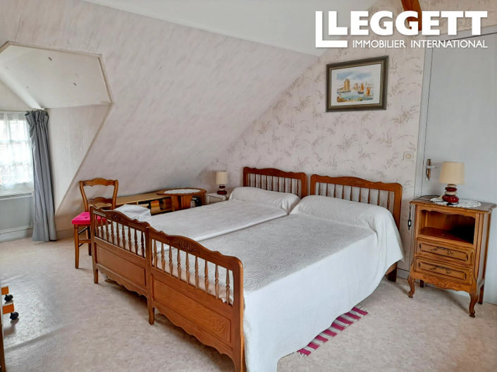 Image No.8-3 Bed House for sale