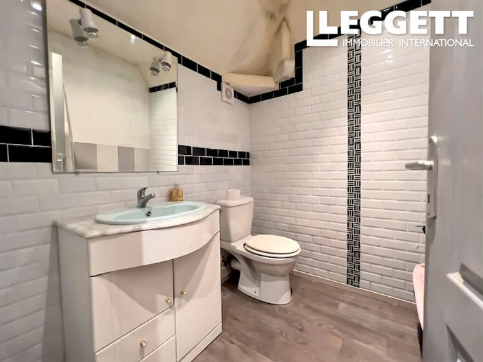 Image No.6-2 Bed House for sale