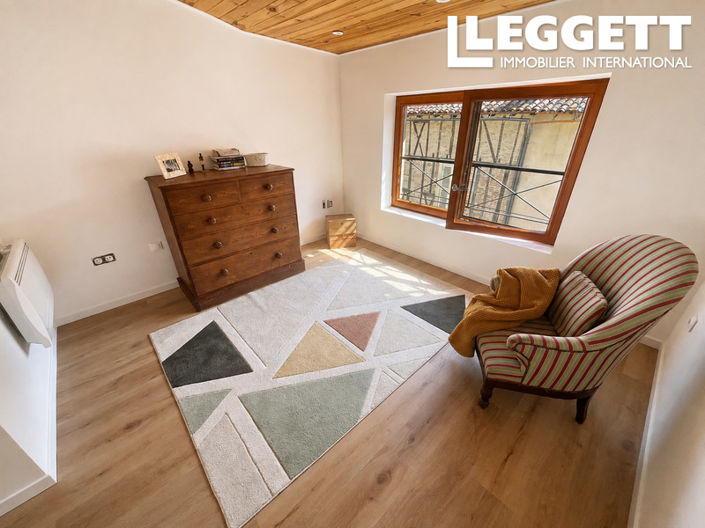 Image No.7-3 Bed House for sale