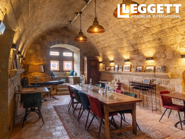 Image No.4-7 Bed Chateaux for sale