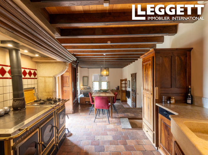 Image No.7-7 Bed Chateaux for sale