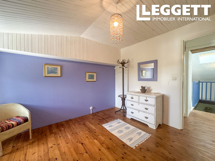 Image No.7-3 Bed House for sale