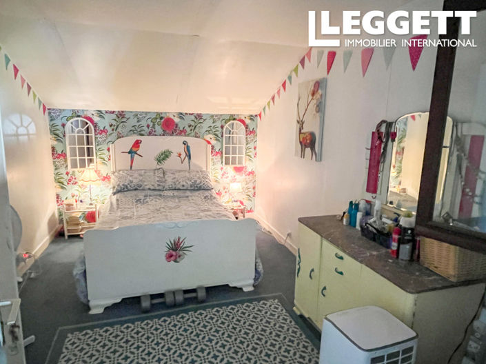 Image No.6-4 Bed House for sale