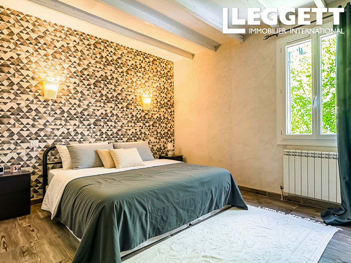 Image No.6-3 Bed House for sale