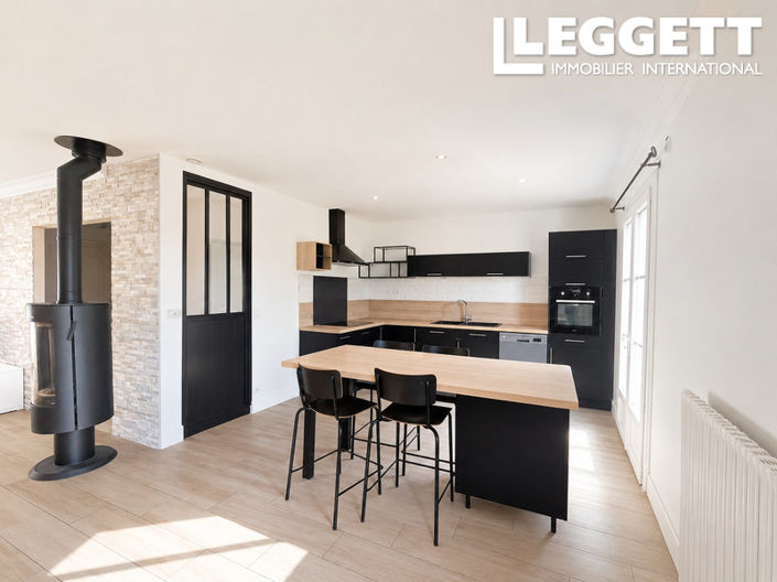 Image No.10-4 Bed House for sale