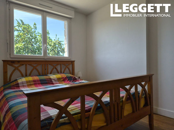 Image No.9-7 Bed House for sale