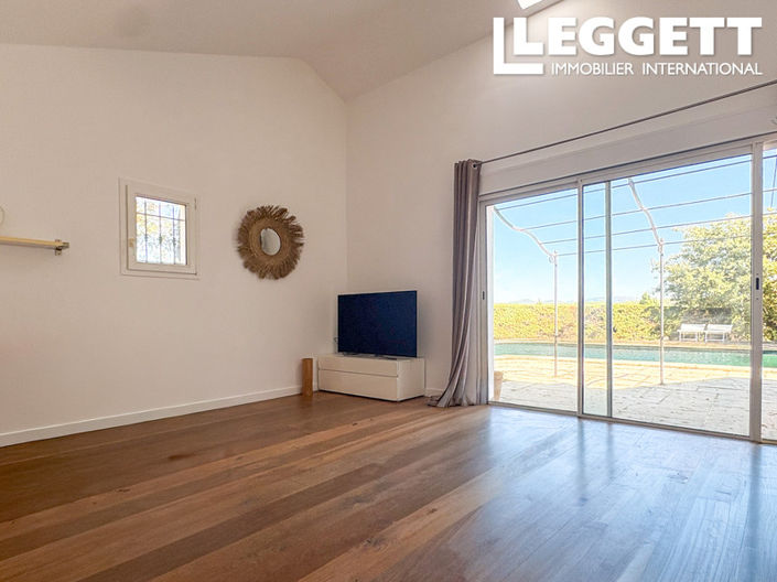 Image No.3-3 Bed House for sale