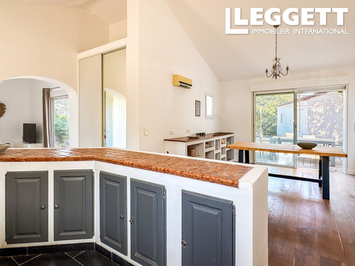 Image No.6-3 Bed House for sale