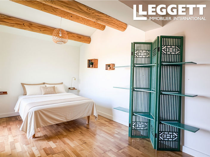 Image No.8-3 Bed House for sale
