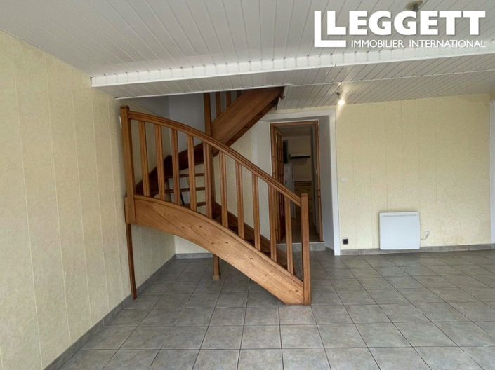Image No.2-Maison de 2 chambres à vendre à Manche