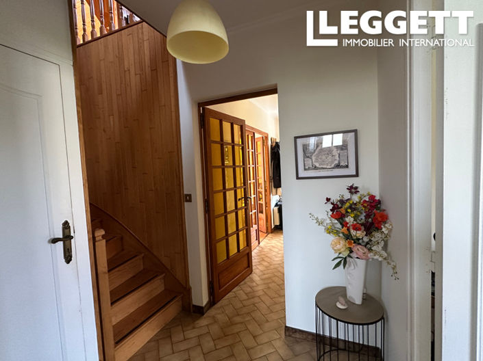 Image No.9-4 Bed House for sale