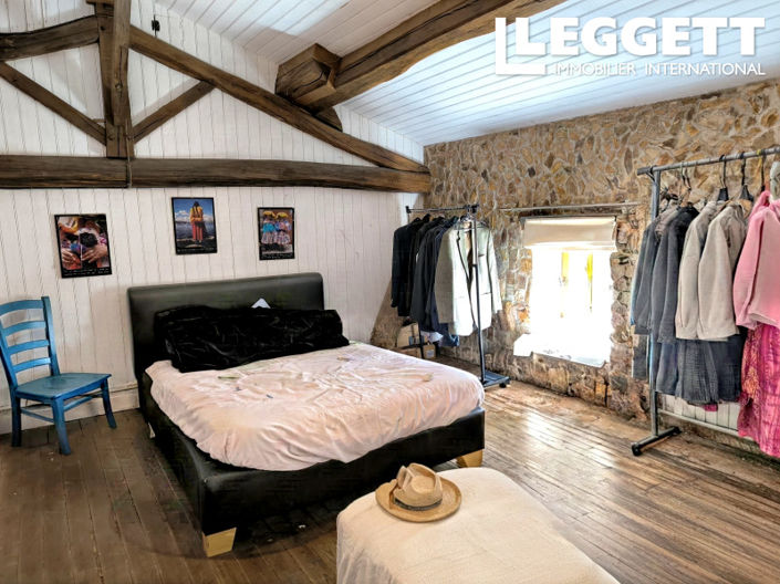 Image No.10-5 Bed House for sale