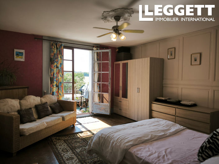 Image No.6-5 Bed House for sale