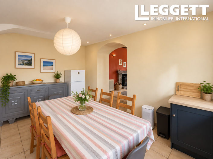 Image No.6-3 Bed House for sale