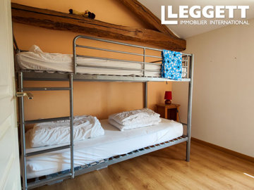 ahr0chm6ly9jzg4uagvzdglhlmltbw8vaw1hz2uvvevom
