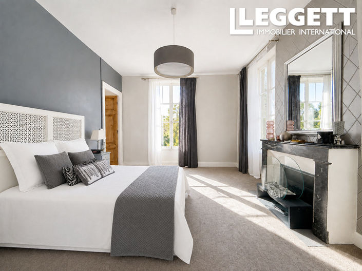 Image No.6-5 Bed House for sale