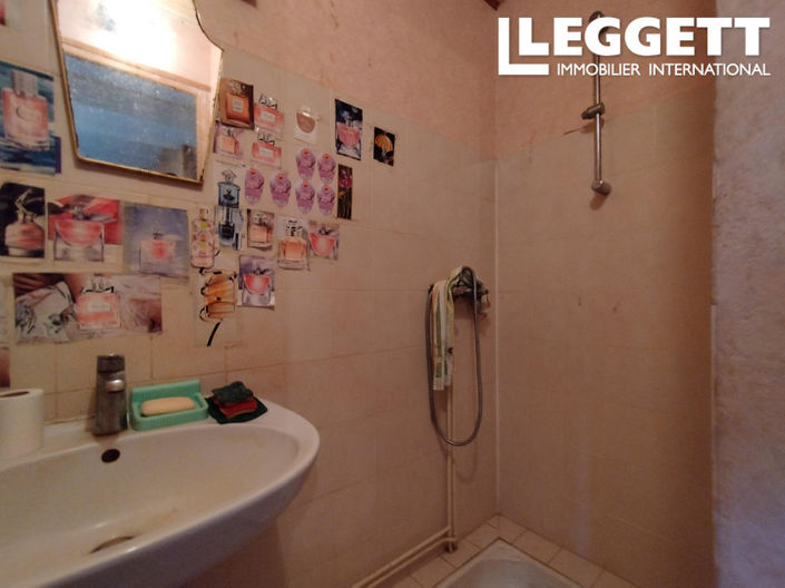 Image No.10-1 Bed House for sale