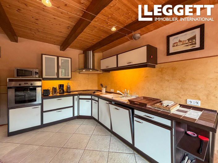 Image No.10-7 Bed House for sale