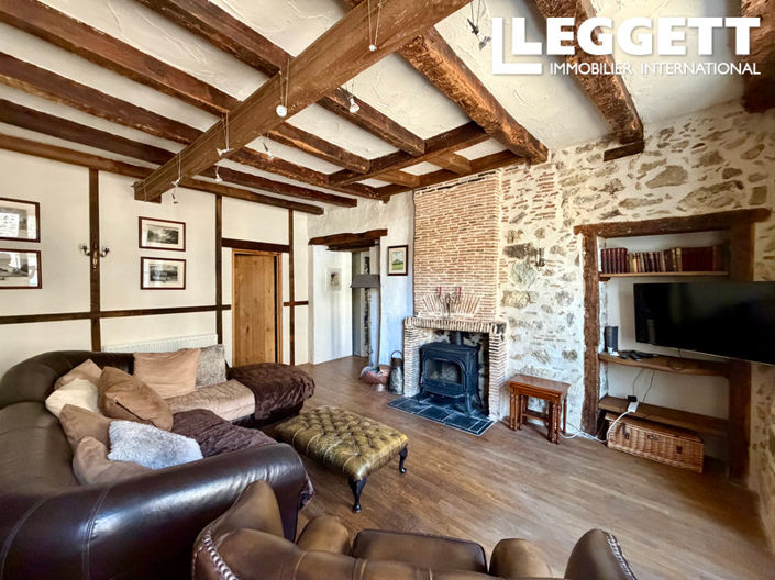 Image No.2-4 Bed House for sale