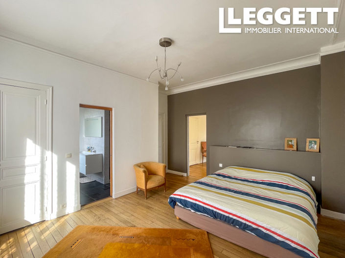 Image No.4-5 Bed House for sale