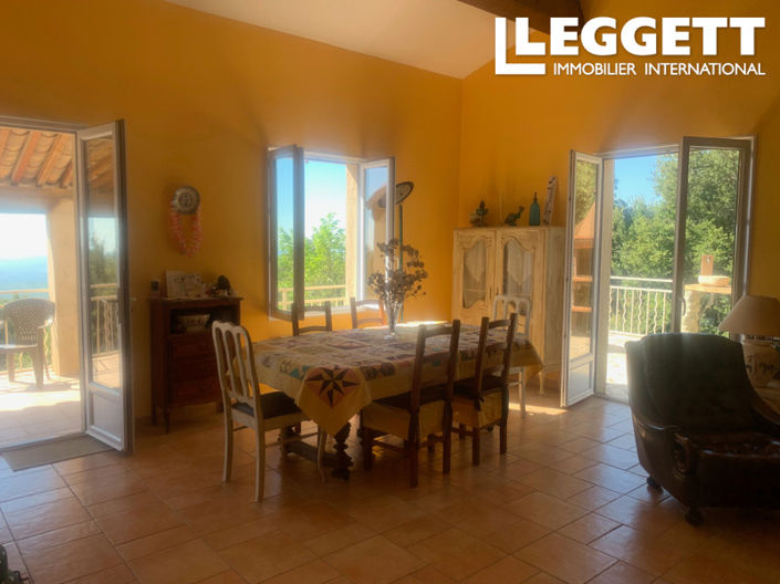 Image No.6-3 Bed House for sale