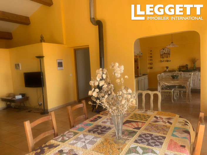 Image No.8-3 Bed House for sale