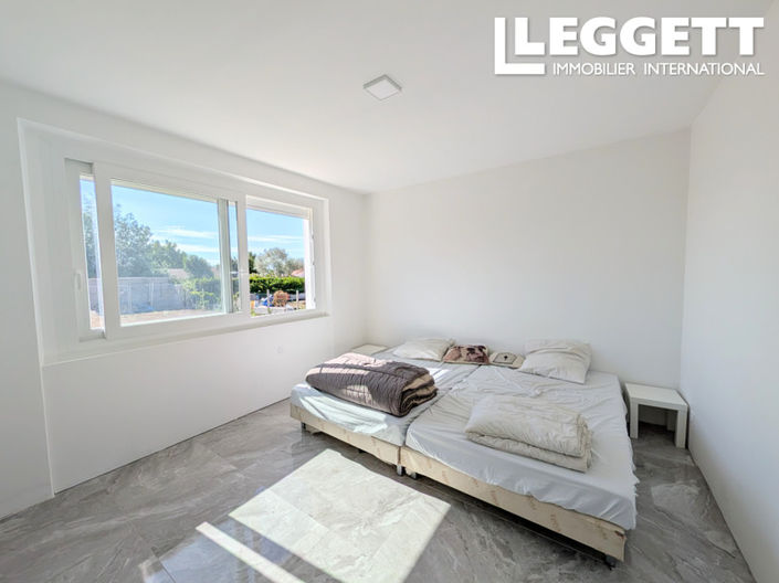 Image No.6-3 Bed House for sale