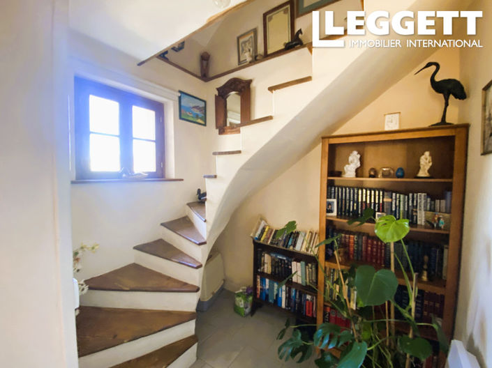 Image No.9-3 Bed House for sale
