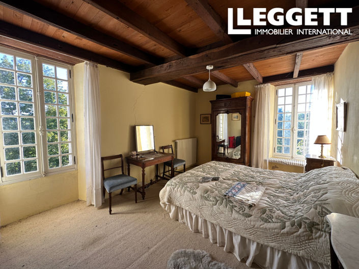 Image No.9-5 Bed House for sale