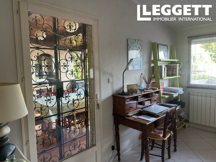 Image No.6-3 Bed House for sale