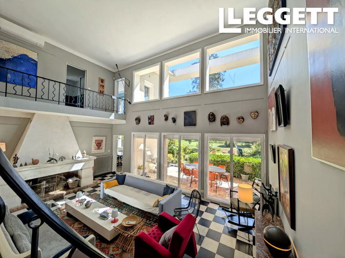Image No.3-4 Bed House for sale