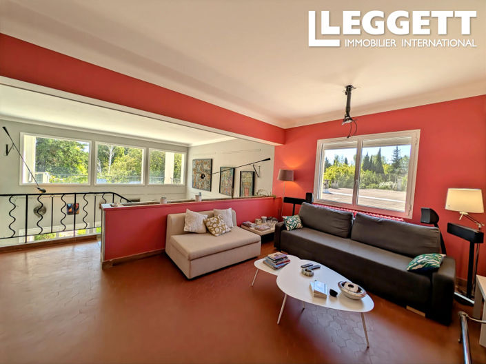 Image No.9-4 Bed House for sale