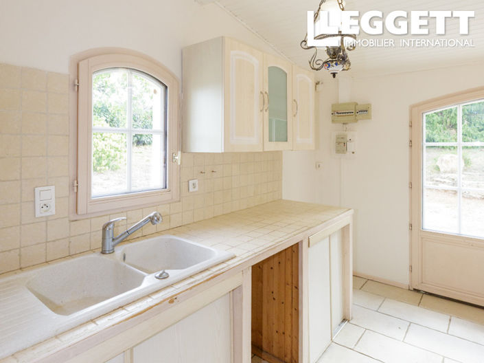 Image No.8-3 Bed House for sale