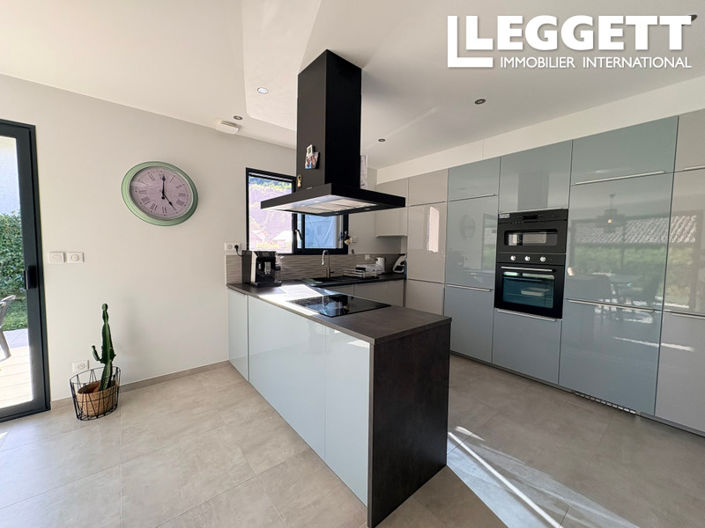 Image No.4-3 Bed House for sale