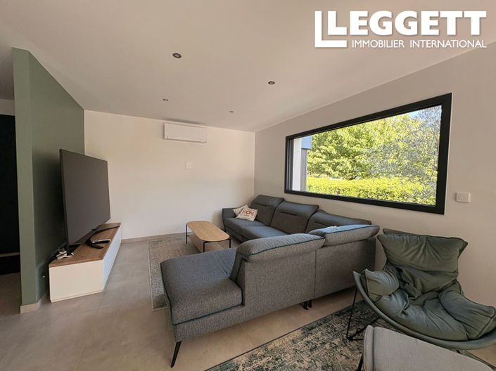 Image No.5-3 Bed House for sale