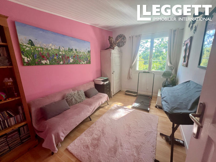 Image No.9-3 Bed House for sale